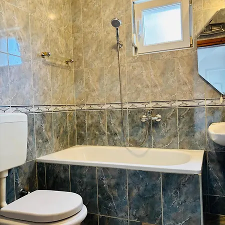 Oak Corner Apartman *